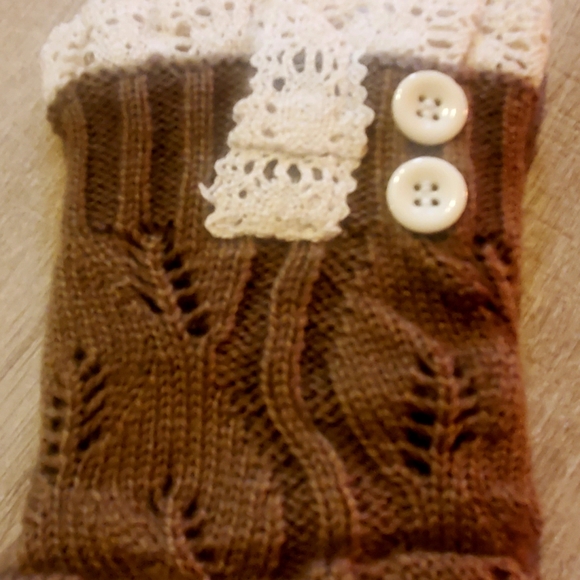 Acrylic Arm Warmers With Lace Trim Tan Mocha - Picture 4 of 5